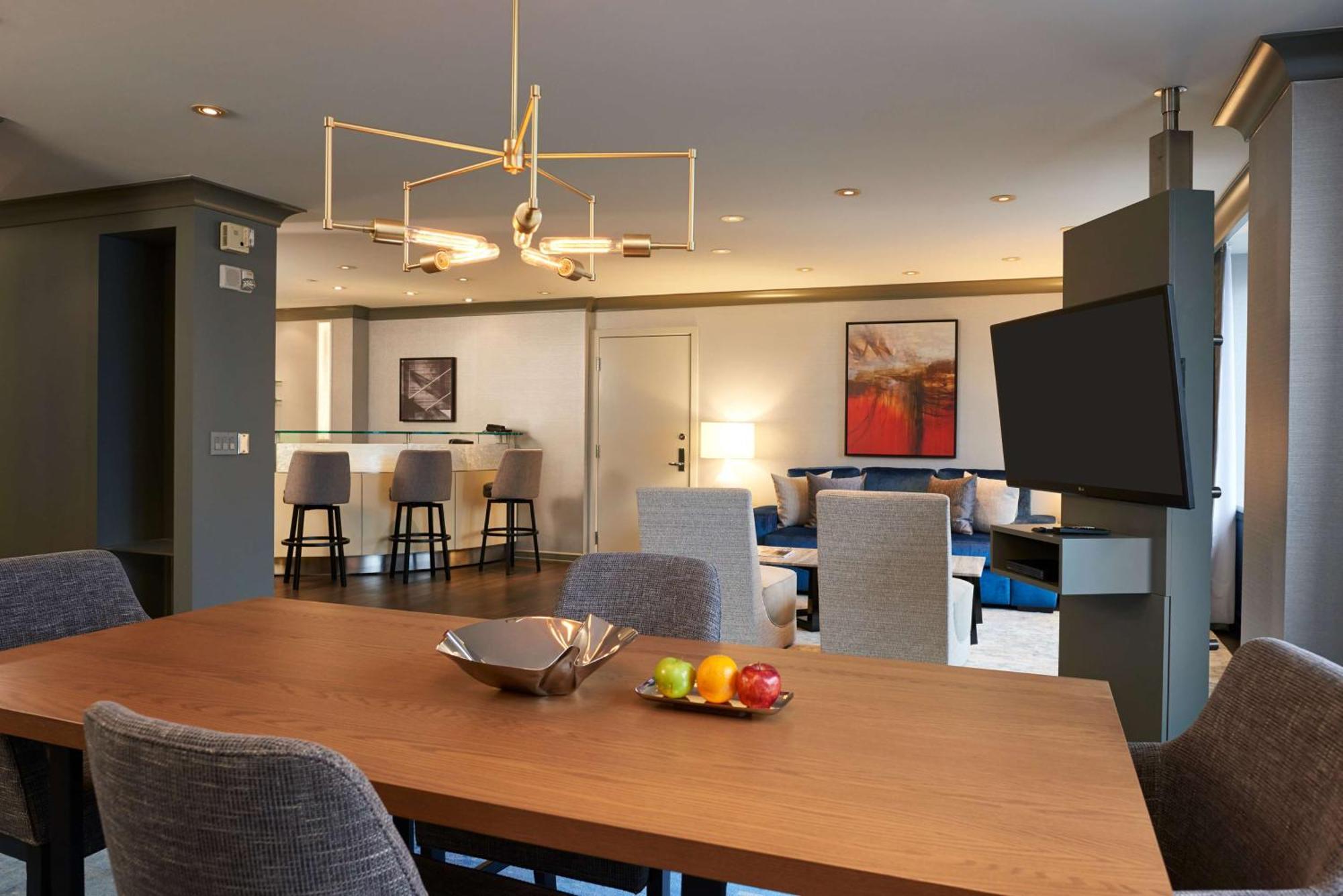 The Lofton Minneapolis, Tapestry Collection By Hilton Hotel 4*